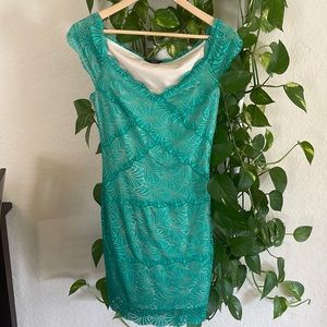 BEBE GREEN LACE DRESS